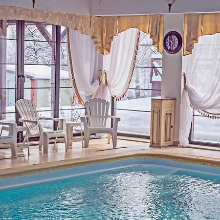 Emire Boutique Hotell Zărneşti Exteriör bild