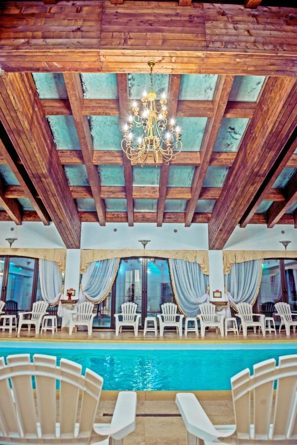 Emire Boutique Hotell Zărneşti Exteriör bild