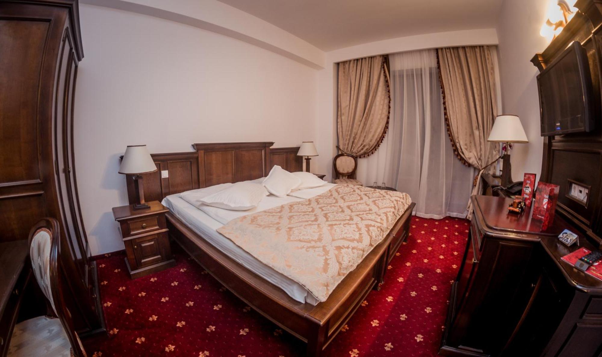 Emire Boutique Hotell Zărneşti Rum bild