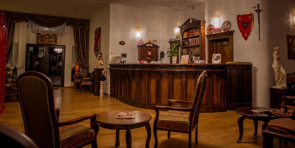 Emire Boutique Hotell Zărneşti Exteriör bild
