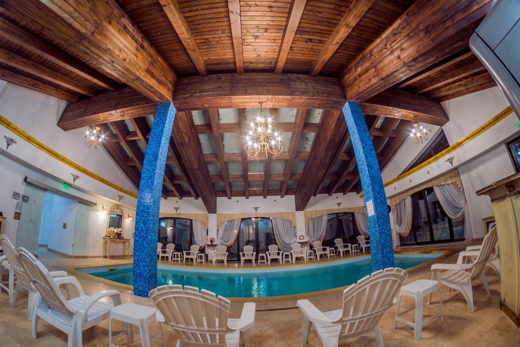 Emire Boutique Hotell Zărneşti Exteriör bild