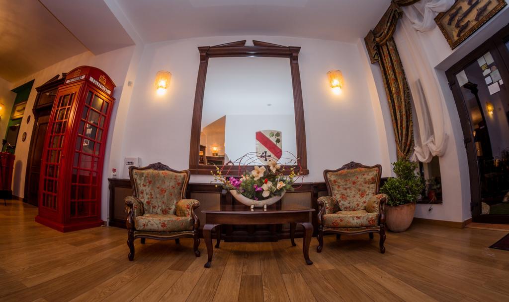 Emire Boutique Hotell Zărneşti Exteriör bild