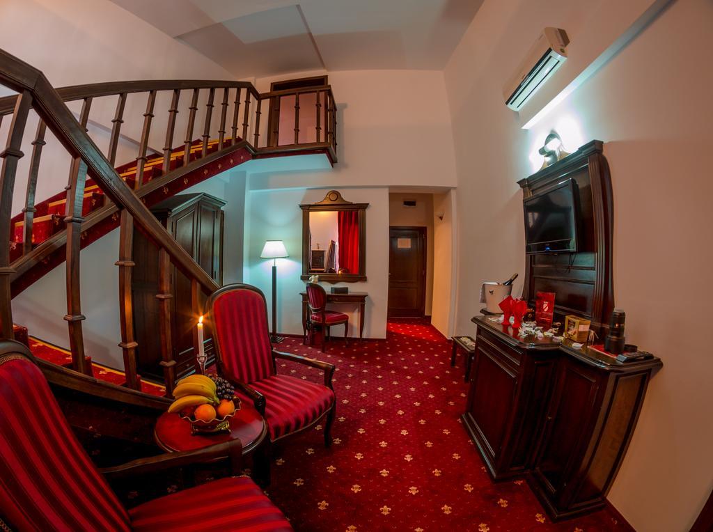 Emire Boutique Hotell Zărneşti Exteriör bild